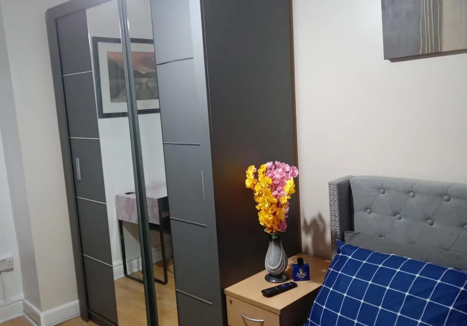 Exclusive Double Bedroom In A Gorgeous Shared Flat With Top Access Plumstead  Homestay